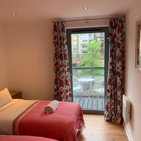 Brownberry Tree Serviced Apartment CBG Buitenkant foto
