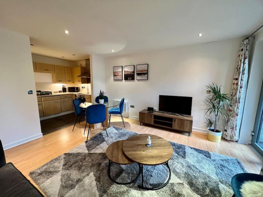 Brownberry Tree Serviced Apartment CBG Buitenkant foto