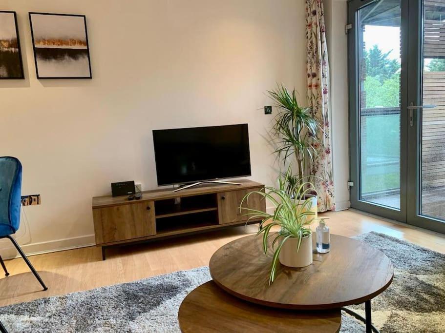 Brownberry Tree Serviced Apartment CBG Buitenkant foto